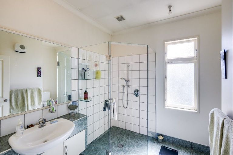 Photo of property in 106 Stortford Street, Saint Leonards, Hastings, 4120