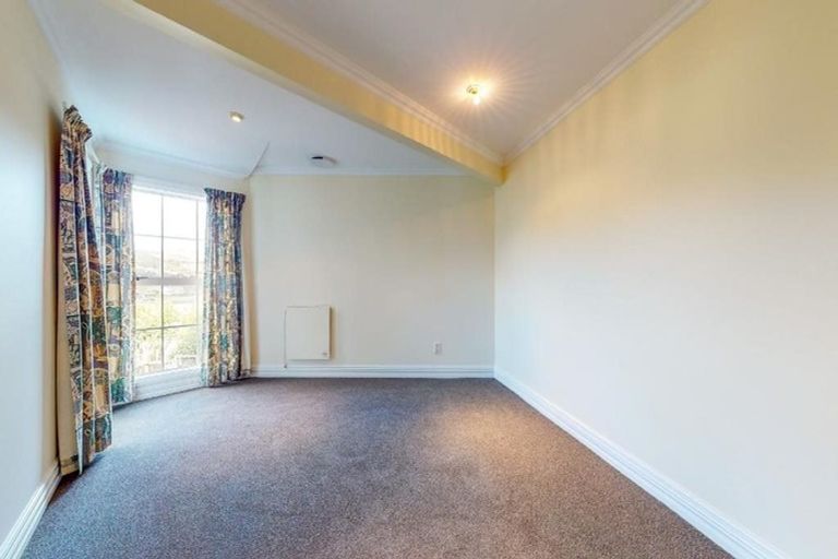Photo of property in 24 Saunders Close, Whitby, Porirua, 5024