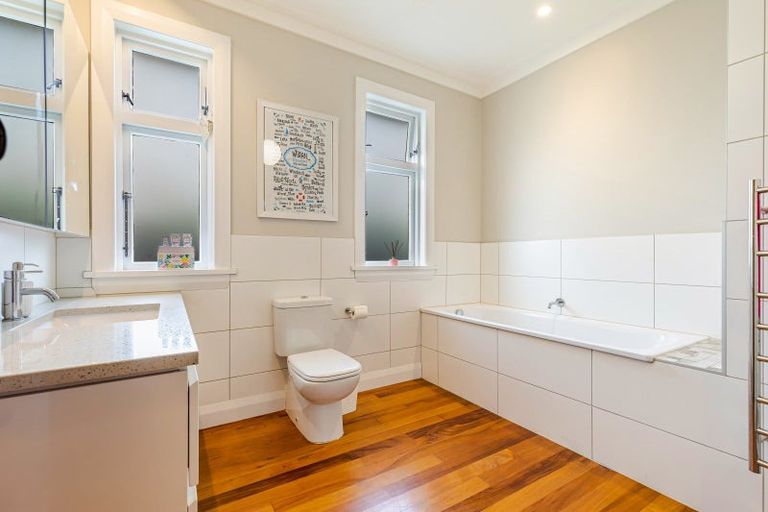 Photo of property in 1 Sunderland Avenue, Hobsonville, Auckland, 0616