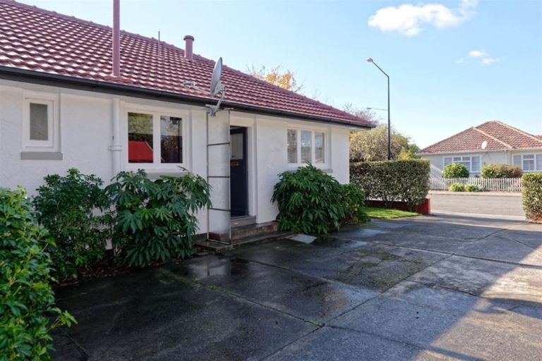 Photo of property in 306 Ferry Road, Waltham, Christchurch, 8011