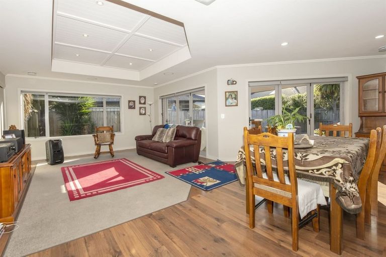 Photo of property in 25 Madison Street, Cambridge, 3434