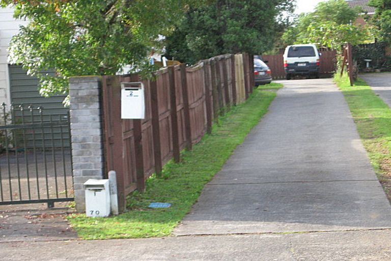 Photo of property in 70a Sunderlands Road, Half Moon Bay, Auckland, 2012
