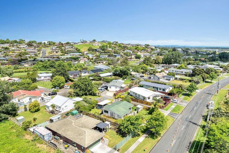 Photo of property in 91 Awaroa Road, Helensville, 0800
