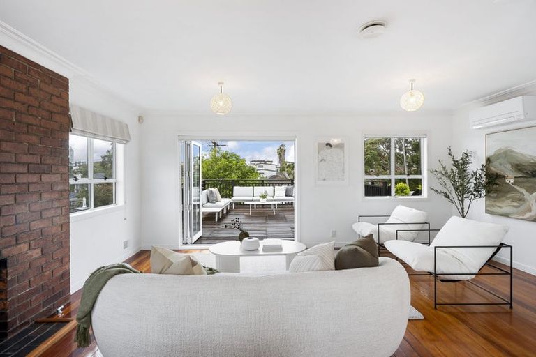 Photo of property in 26a Sydney Street, Hauraki, Auckland, 0622