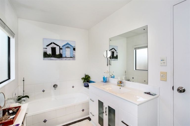 Photo of property in 5b Porchester Road, Papakura, 2110