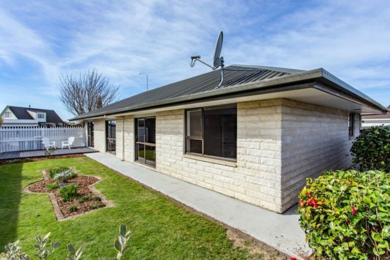 Photo of property in 11a Isaac Wilson Road, Kaiapoi, 7630