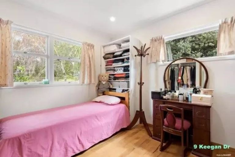Photo of property in 9 Keegan Drive, Massey, Auckland, 0614
