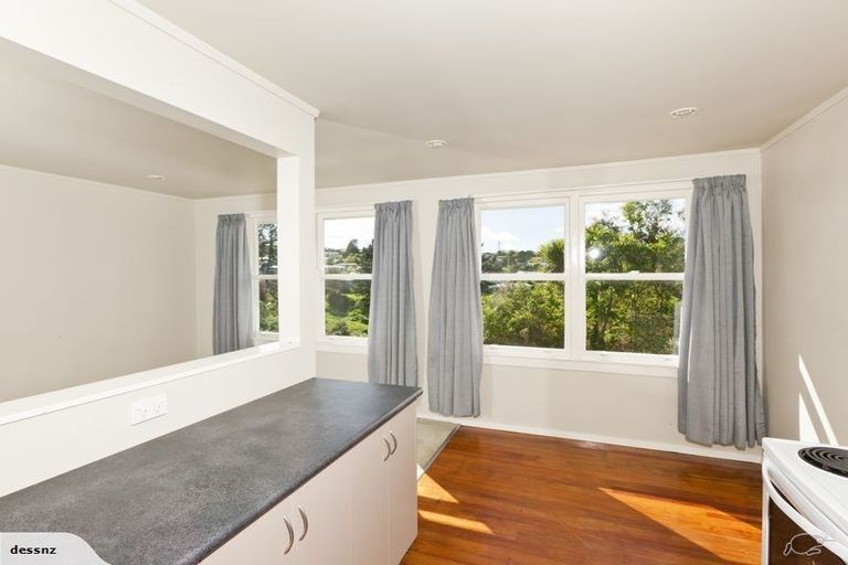 Photo of property in 37 Ogle Crescent, Te Kamo, Whangarei, 0112