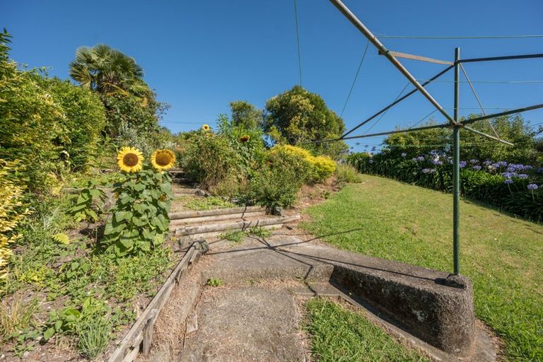 Photo of property in 16 Thompson Terrace, Toi Toi, Nelson, 7010
