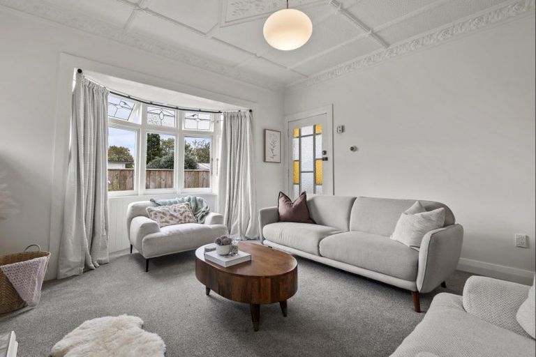 Photo of property in 73 Brightwater Terrace, Terrace End, Palmerston North, 4410