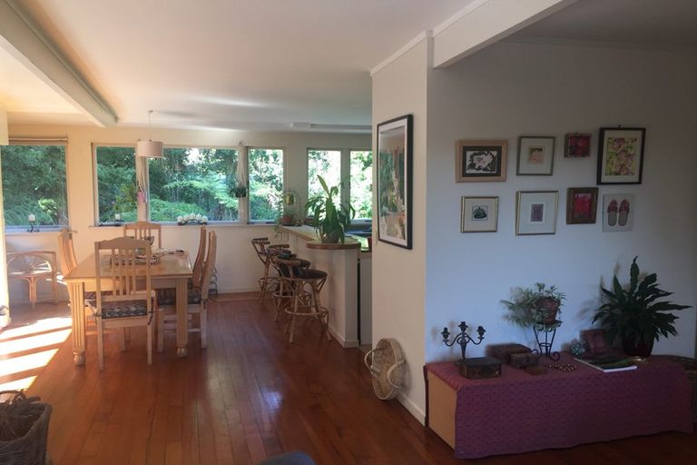 Photo of property in 4 Tranquil Glade, Hillcrest, Auckland, 0627