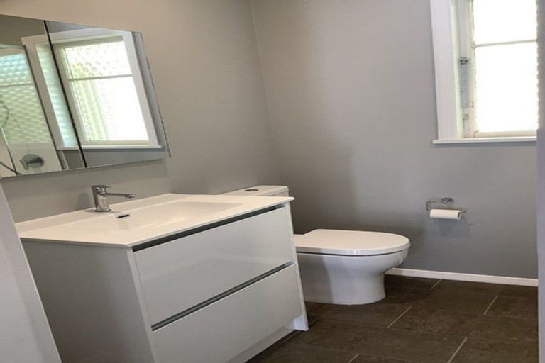 Photo of property in 105 Main Road, Wainuiomata, Lower Hutt, 5014