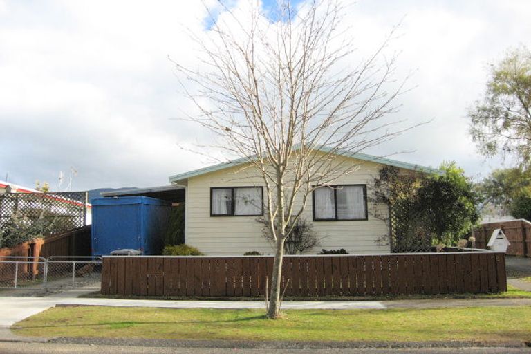 Photo of property in 8 Noni Street, Turangi, 3334