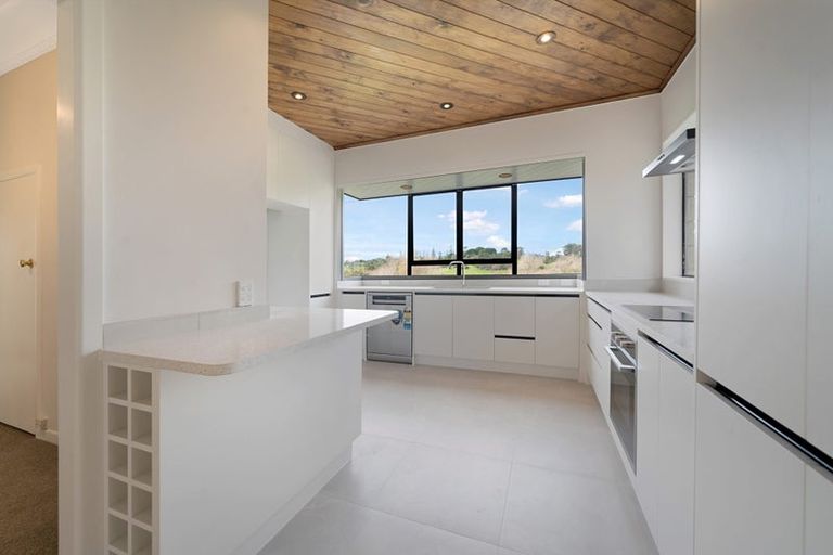 Photo of property in 301 Spur Road, Stillwater, Silverdale, 0993