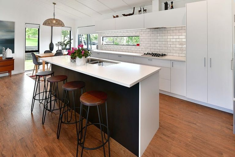 Photo of property in 4 Serene Place, Gulf Harbour, Whangaparaoa, 0930