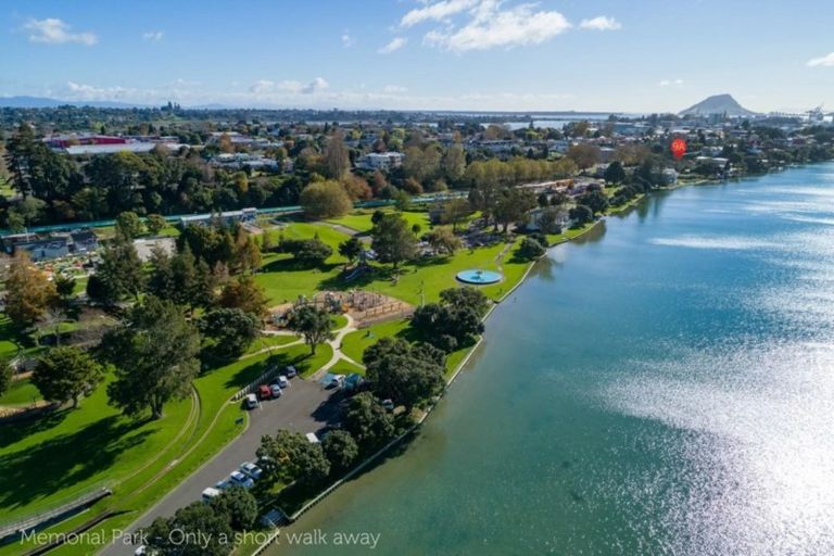 Photo of property in 9a Fifth Avenue East, Tauranga, 3110