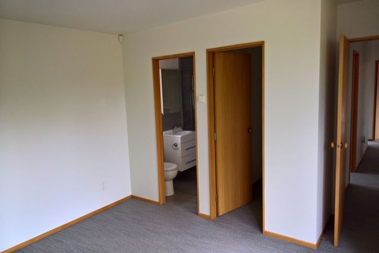 Photo of property in 2/40 Windermere Road, Papanui, Christchurch, 8053