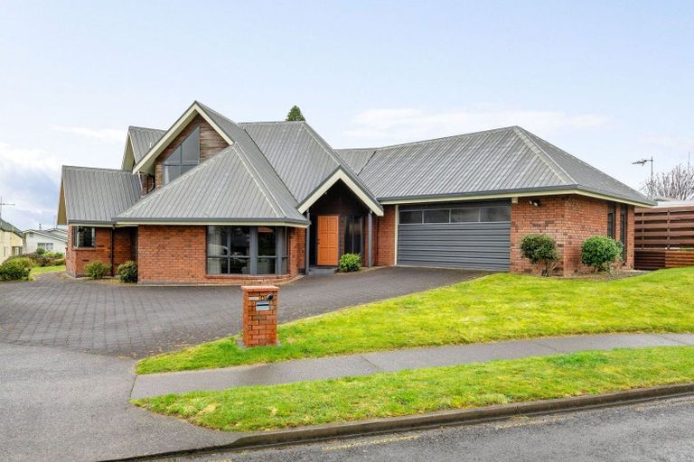 Photo of property in 4 Western Heights Drive, Western Heights, Hamilton, 3200