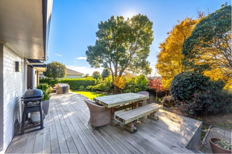 Photo of property in 202 Whitford Road, Shamrock Park, Auckland, 2016