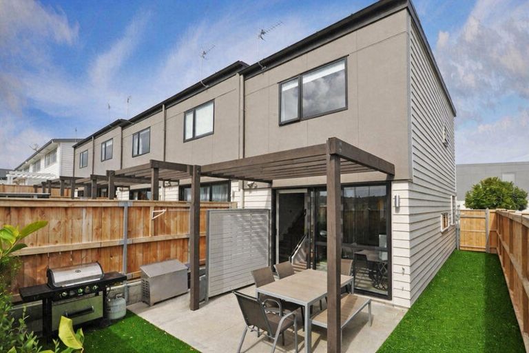 Photo of property in 10 Kamana Road, Flat Bush, Auckland, 2019