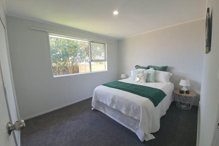 Photo of property in 1/42 Kenderdine Road, Papatoetoe, Auckland, 2025