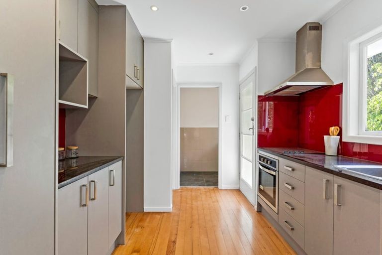 Photo of property in 51 Smythe Road, Henderson, Auckland, 0612