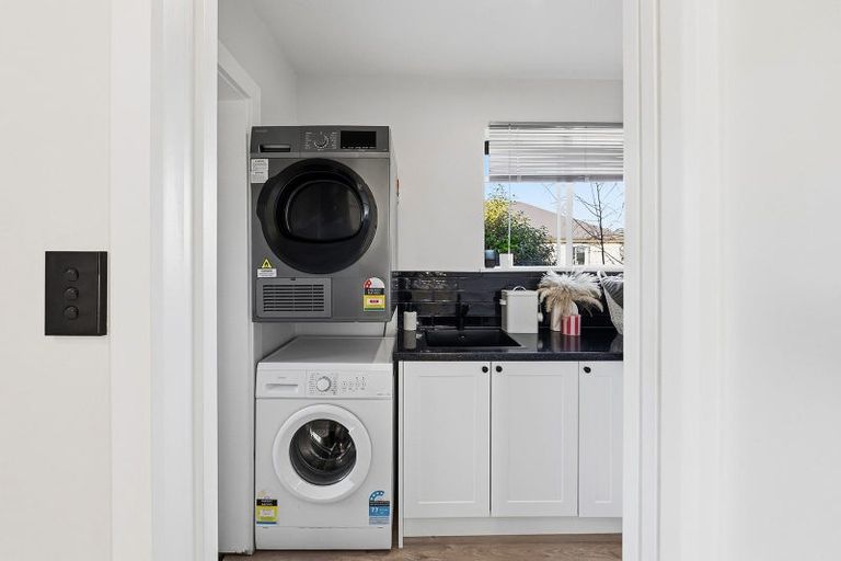 Photo of property in 98a Randolph Street, Woolston, Christchurch, 8062