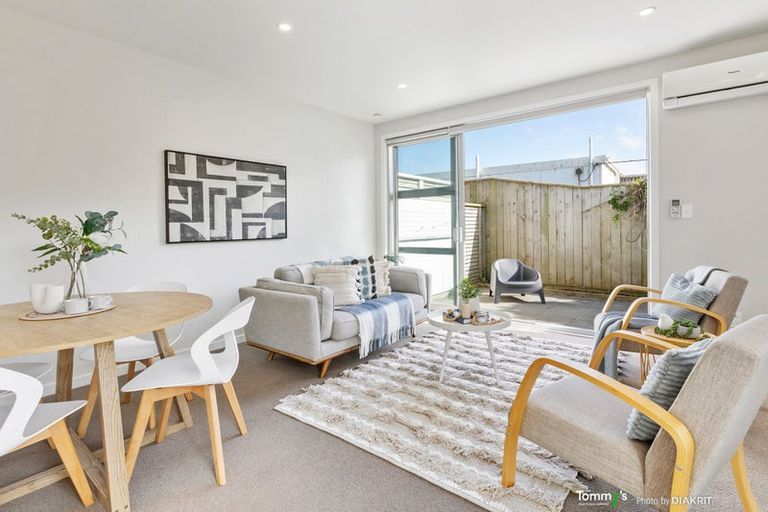 Photo of property in 32u1 Dr Taylor Terrace, Johnsonville, Wellington, 6037