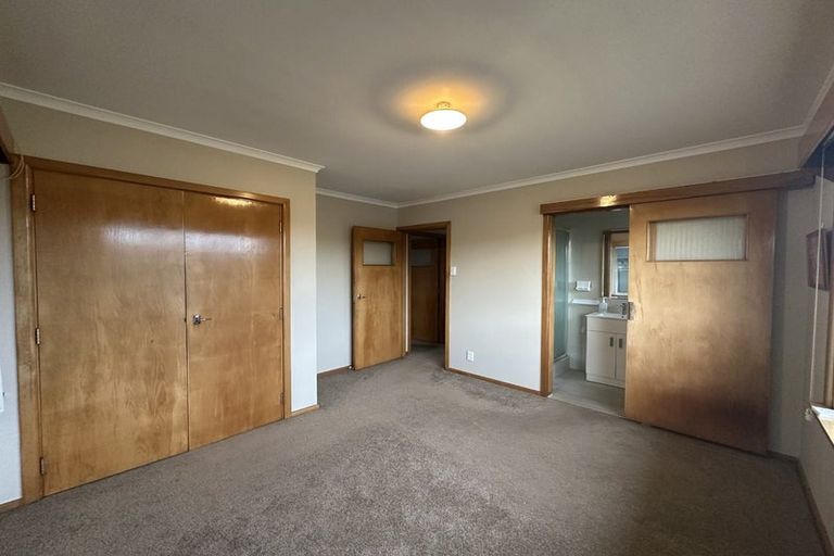 Photo of property in 19 Aileen Place, Upper Riccarton, Christchurch, 8041