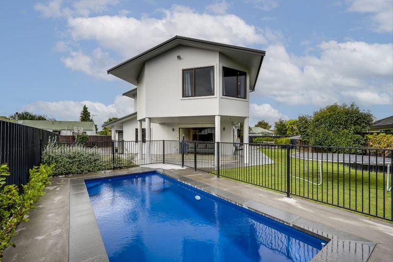 Photo of property in 13 Donegal Crescent, Tamatea, Napier, 4112