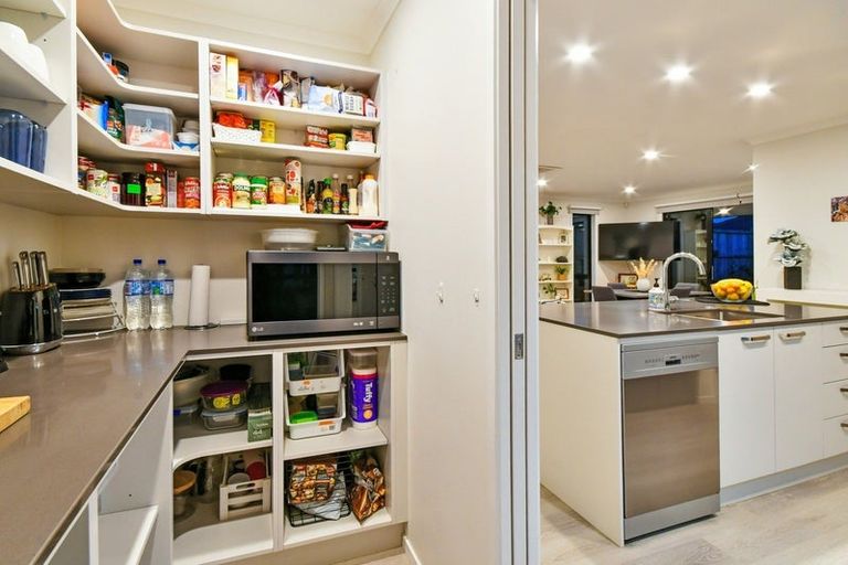 Photo of property in 18 Leathem Crescent, Pokeno, 2402