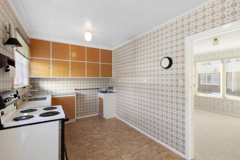 Photo of property in Shakespeare Flats, 8/48 Merton Street, Trentham, Upper Hutt, 5018