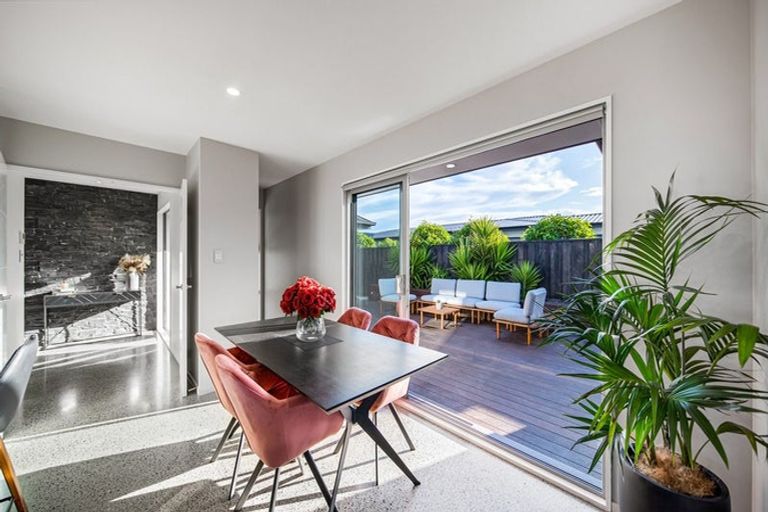 Photo of property in 73 Dynes Road, Rolleston, 7615