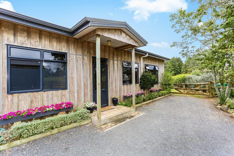 Photo of property in 221 Dominion Road, Tuakau, 2121