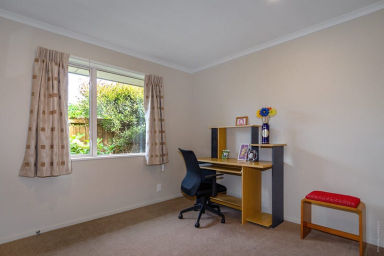 Photo of property in 10 Rochester Crescent, Rolleston, 7614