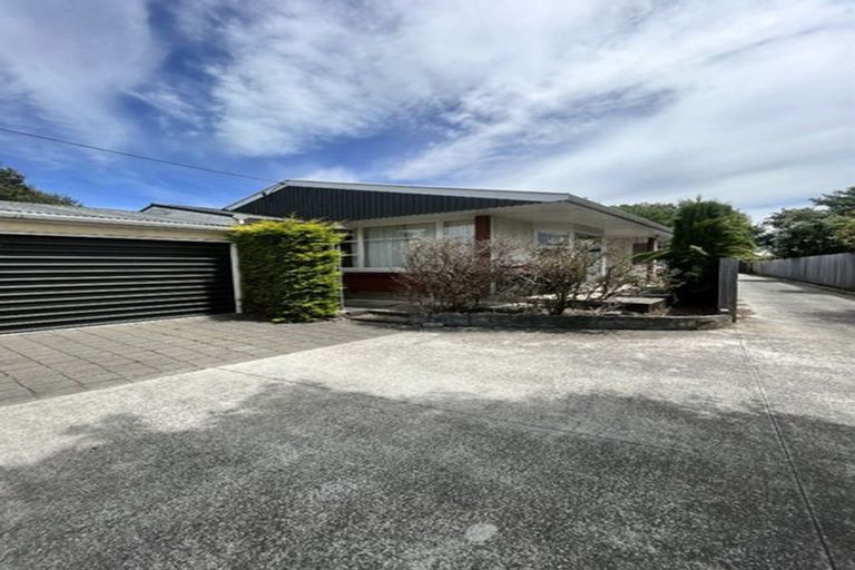 Photo of property in 131 Waimairi Road, Ilam, Christchurch, 8041