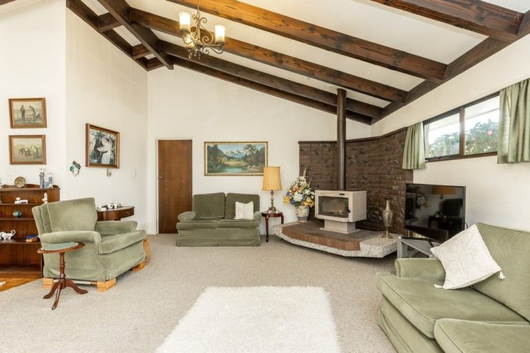 Photo of property in 6a Dolbel Street, Taradale, Napier, 4112