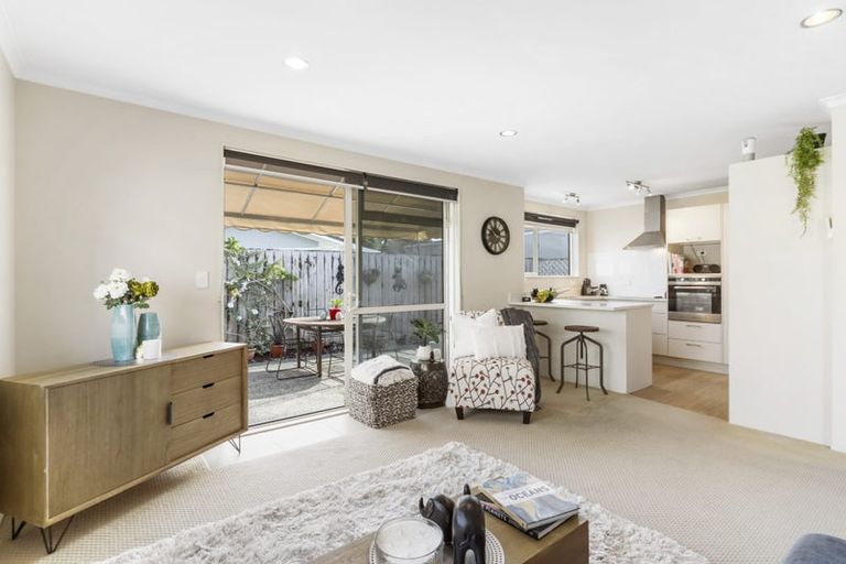 Photo of property in 56a Florence Avenue, Orewa, 0931