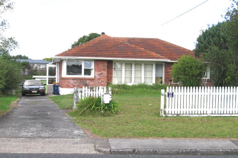 Photo of property in 45 Royal View Road, Te Atatu South, Auckland, 0610