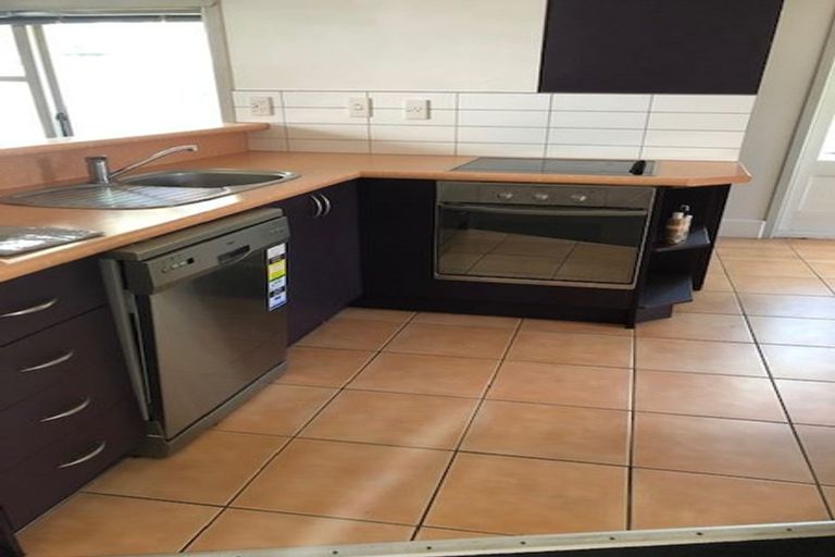 Photo of property in 341 Barbadoes Street, Christchurch Central, Christchurch, 8011