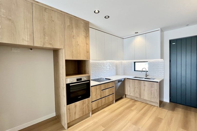 Photo of property in 29 Tieke Lane, Massey, Auckland, 0614