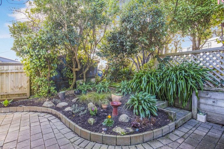 Photo of property in 34 Chesterton Street, Johnsonville, Wellington, 6037