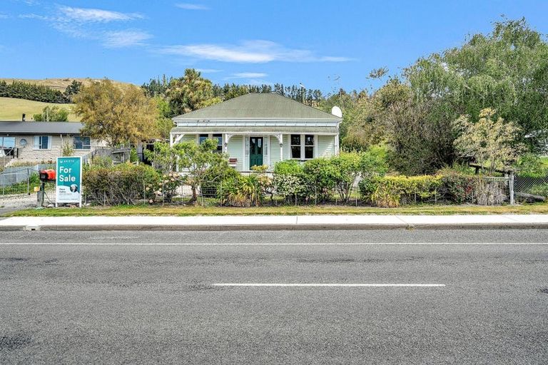 Photo of property in 111 Princes Street, Waikari, 7420