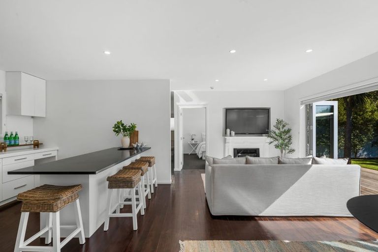 Photo of property in 14 Whitfield Street, Sumner, Christchurch, 8081