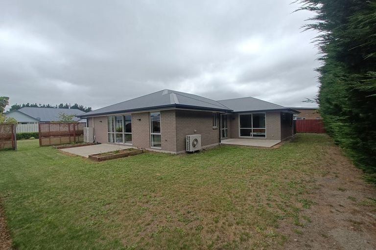 Photo of property in 22 Carrick Place, Rolleston, 7614