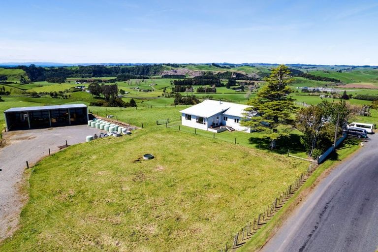 Photo of property in 1 Clarke Road, Huirangi, New Plymouth, 4373