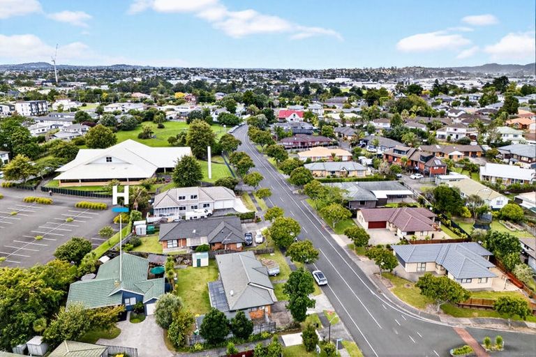 Photo of property in 15 Harvest Drive, Henderson, Auckland, 0612