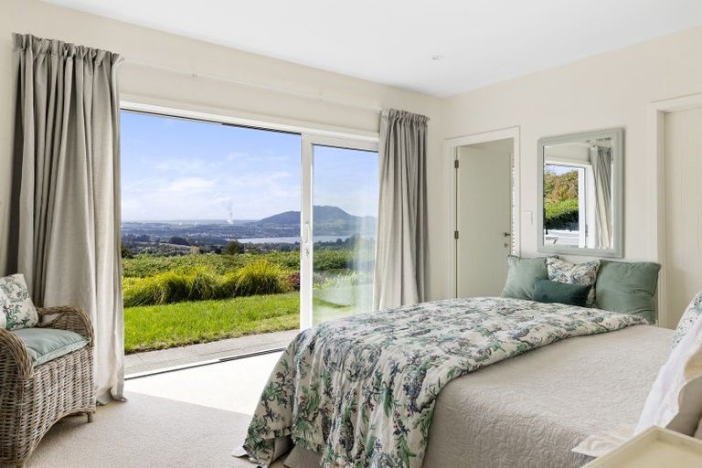 Photo of property in 97 Highland Drive, Acacia Bay, Taupo, 3385