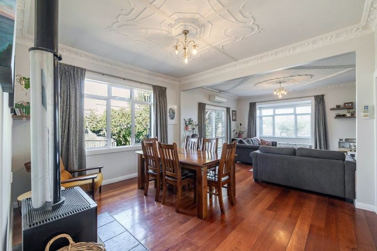 Photo of property in 5 Perrin Place, Kelvin Grove, Palmerston North, 4414