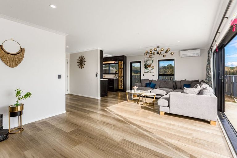 Photo of property in 9 Trysail Place, Whitby, Porirua, 5024